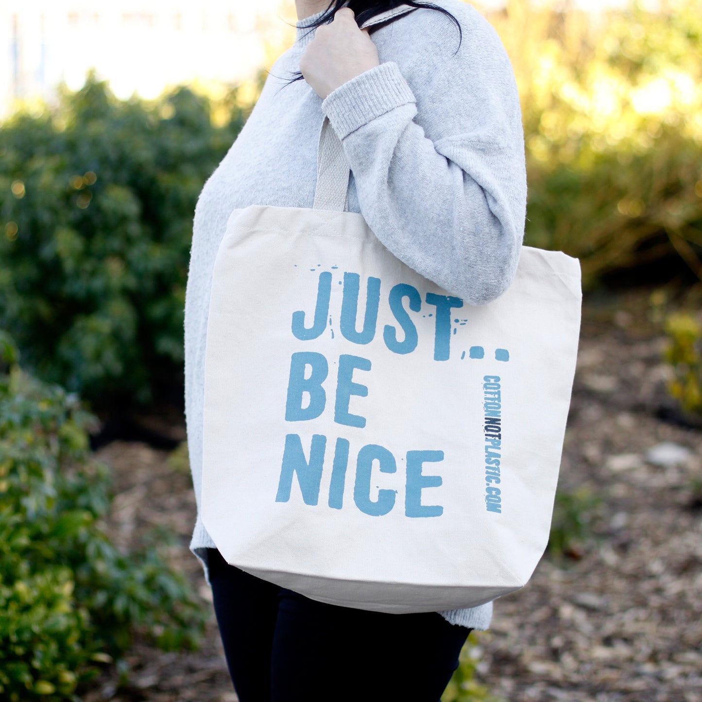 Eco-Friendly Cotton Shopping Bag – Stylish, Durable, and Reusable