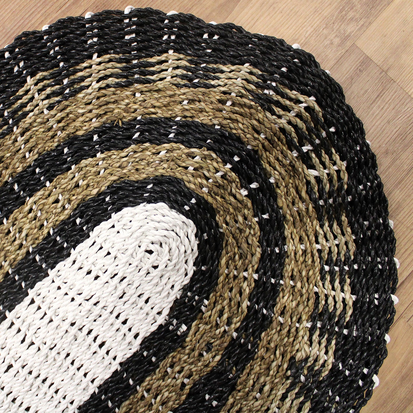 Oval Seagrass Rugs – Eco-Friendly Elegance for Every Room - Black, White & Tan